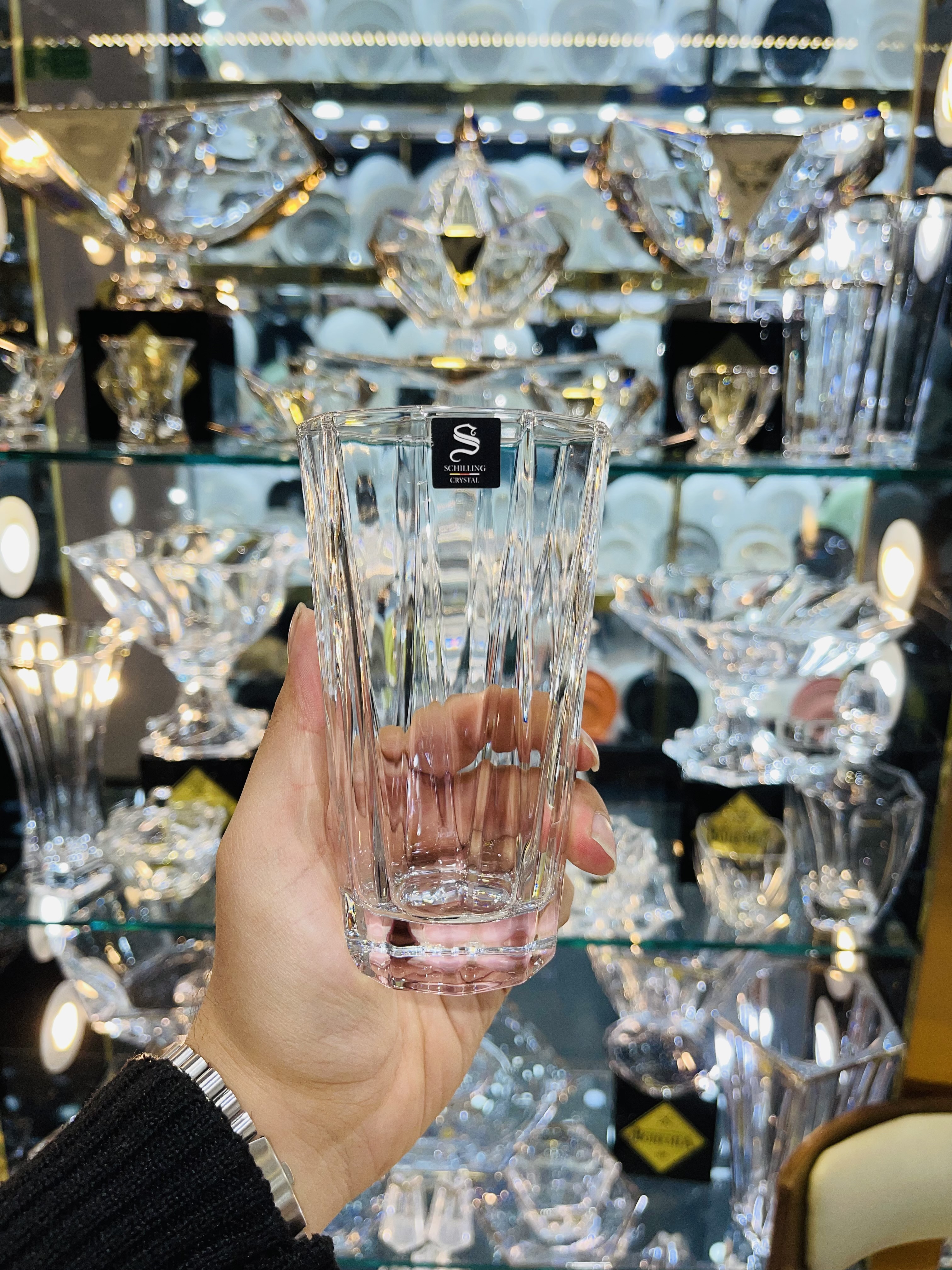 لیوان مدل اشیل